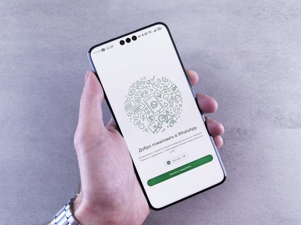Comment protéger les informations sensibles des utilisateurs dans une application de santé en ligne ?